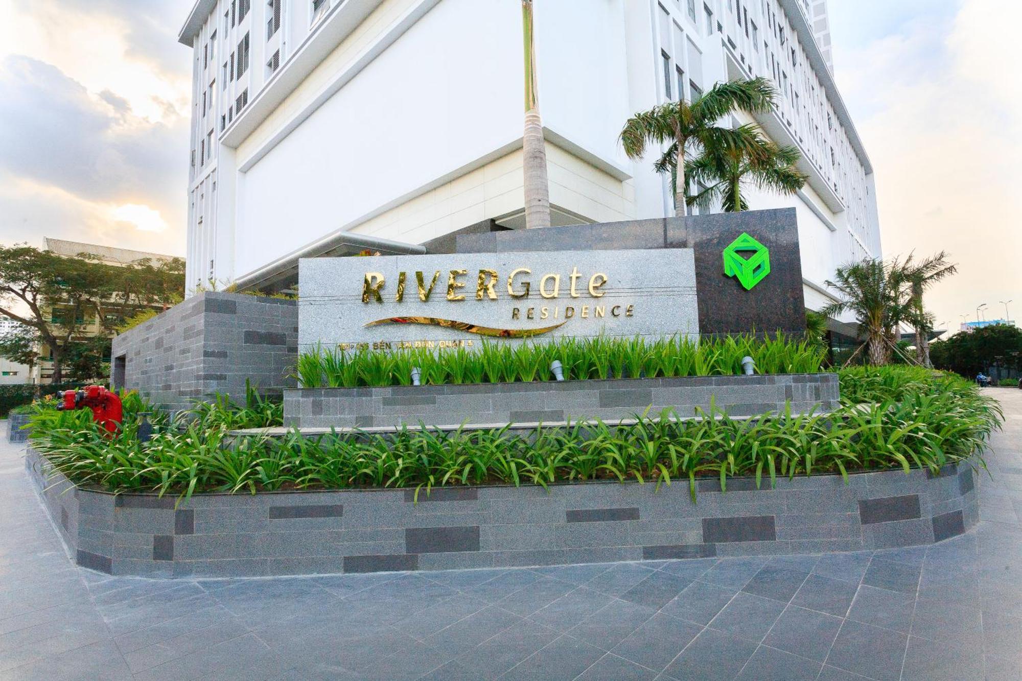 Rem Rivergate Garden Pool Signature - Free 4G Sim For 3 Nights Booking ホーチミン市 エクステリア 写真