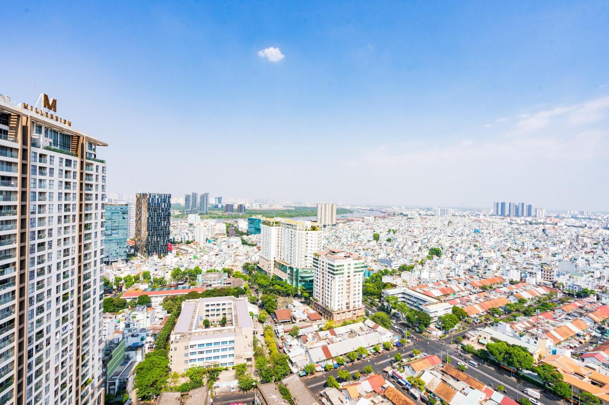 Rem Rivergate Garden Pool Signature - Free 4G Sim For 3 Nights Booking ホーチミン市 エクステリア 写真