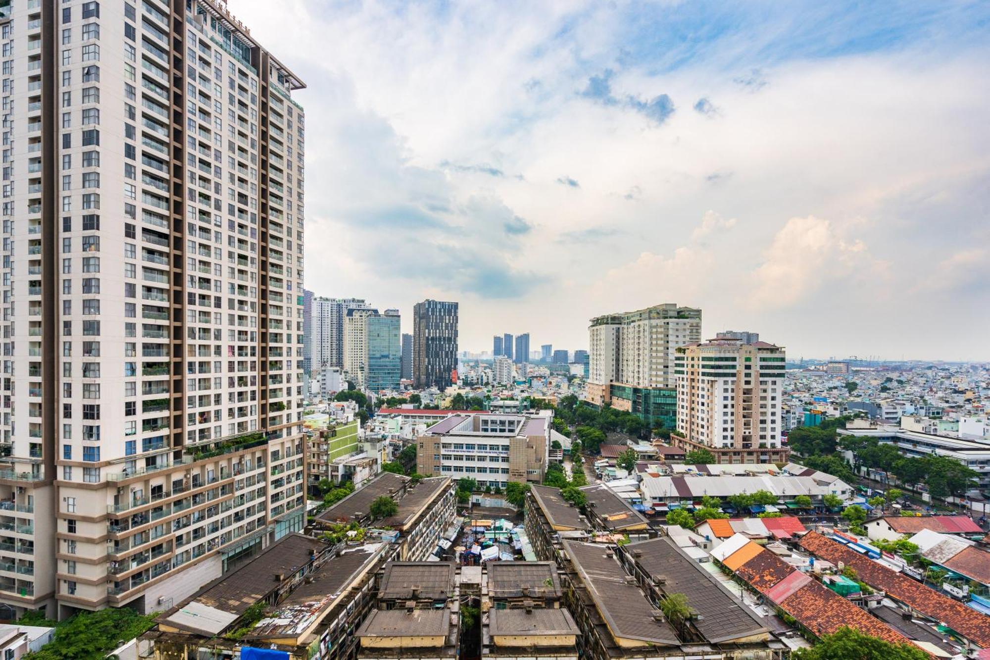 Rem Rivergate Garden Pool Signature - Free 4G Sim For 3 Nights Booking ホーチミン市 エクステリア 写真