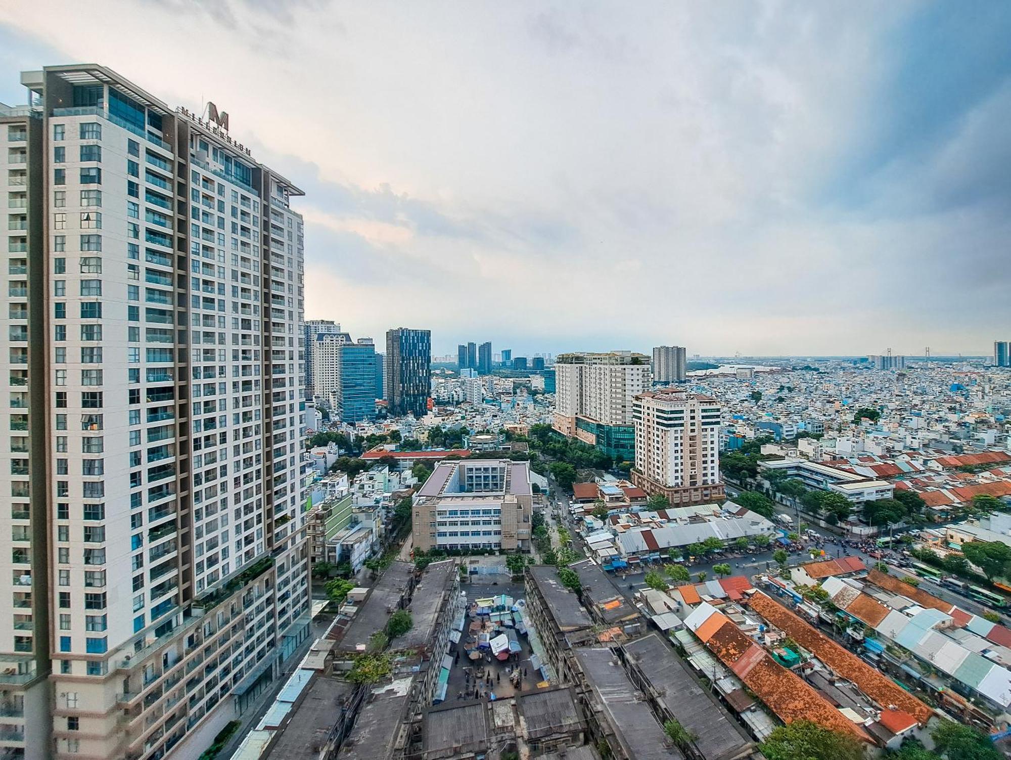 Rem Rivergate Garden Pool Signature - Free 4G Sim For 3 Nights Booking ホーチミン市 エクステリア 写真