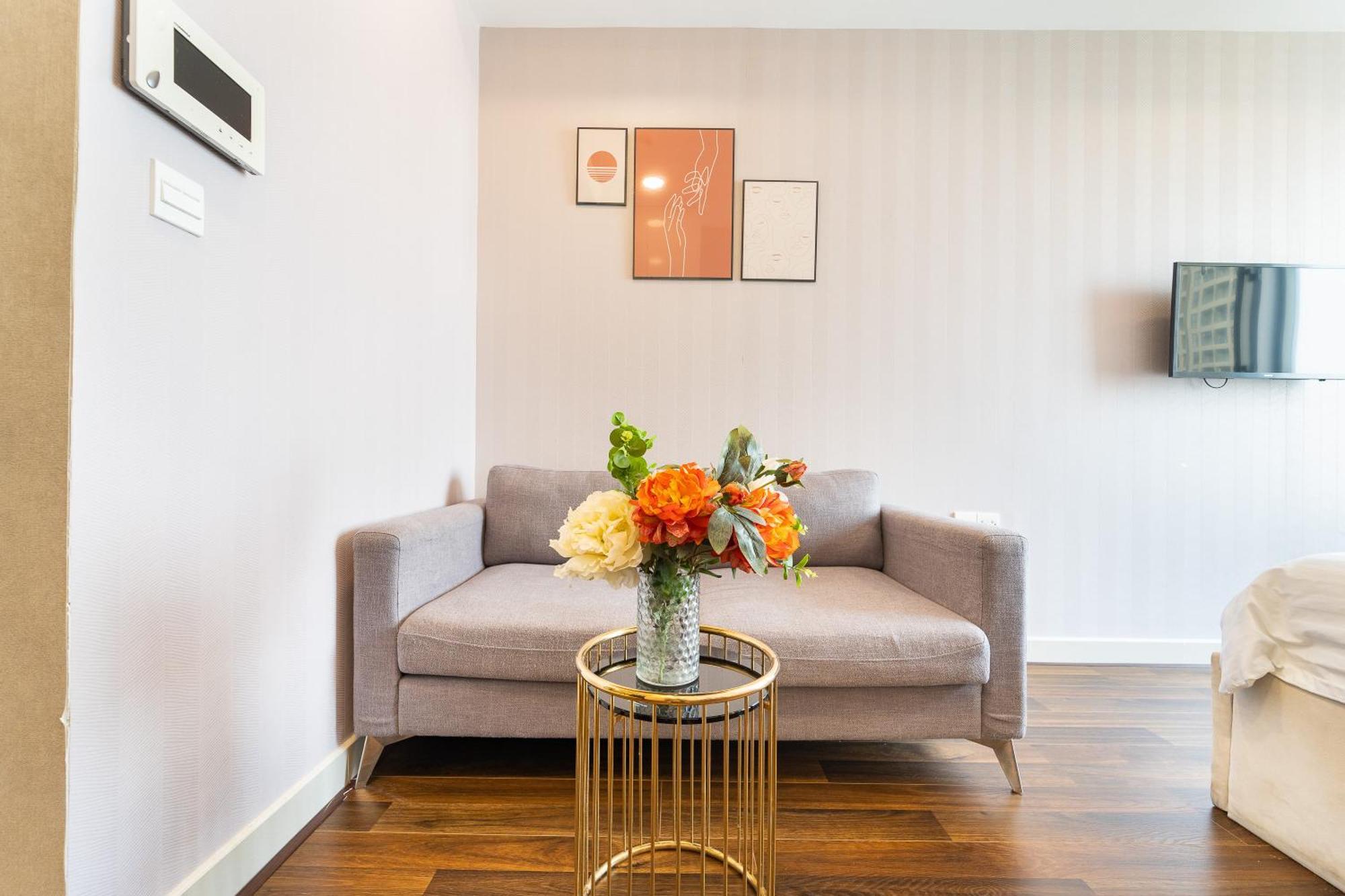 Rem Rivergate Garden Pool Signature - Free 4G Sim For 3 Nights Booking ホーチミン市 エクステリア 写真